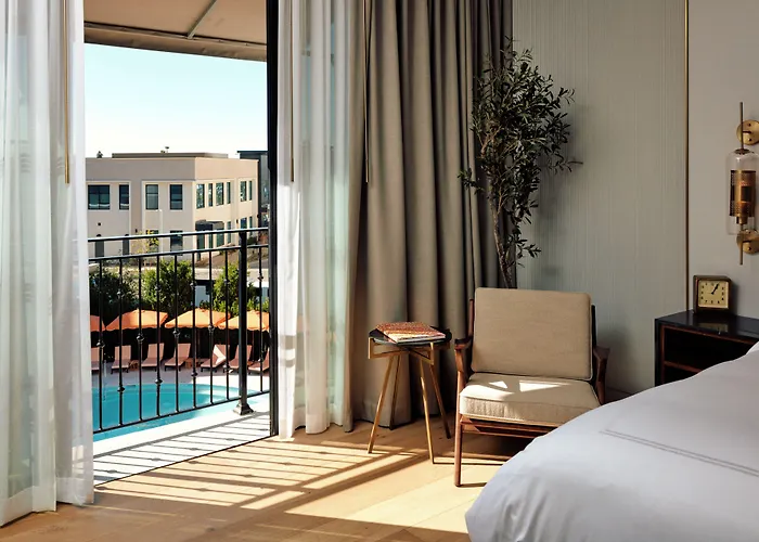 Hotel The Global Ambassador