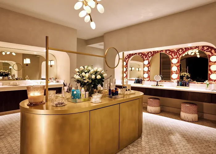 Hotel The Global Ambassador