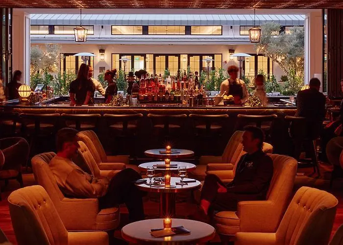 Hotel The Global Ambassador