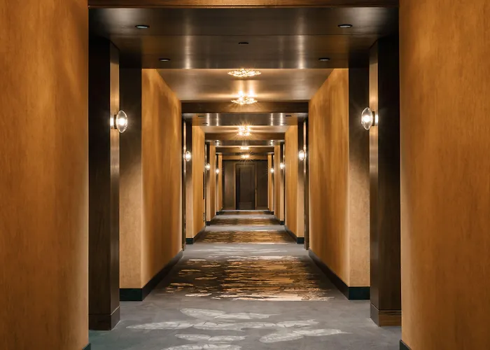Hotel The Global Ambassador